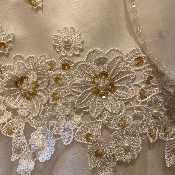 Girls White Dress/1st Communion Dress w/ sheer light jacket - Picture 2 of 6